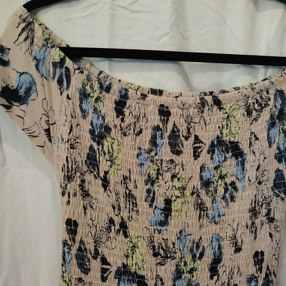 Off shoulder dress - Picture 2 of 7